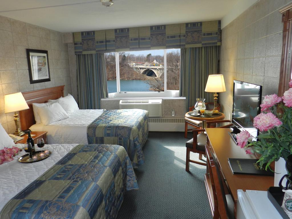 Capri Inn Sainte-Catherine Eksteriør billede